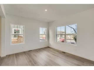 Photo #4: 3238789 Listing