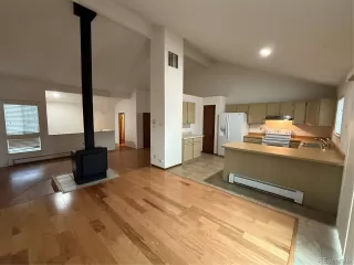 Photo #4: 3238956 Listing