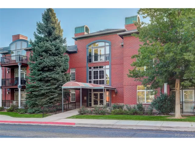 MLS: 3240476 Condo For Sale