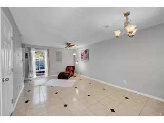 Photo #6: 3245734 Listing