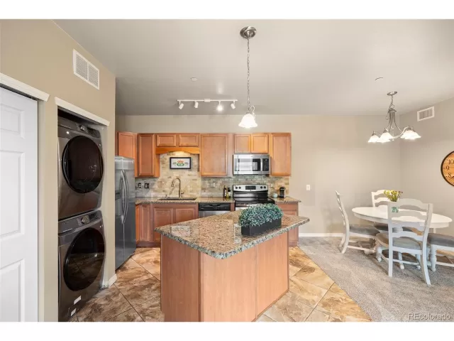 MLS: 3256089 Condo For Sale