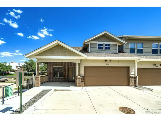 MLS: 3258991 Condo For Sale