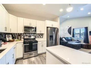 Photo #6: 3258991 Listing