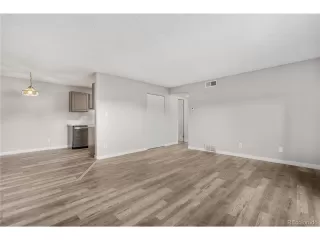 Photo #2: 3261600 Listing 