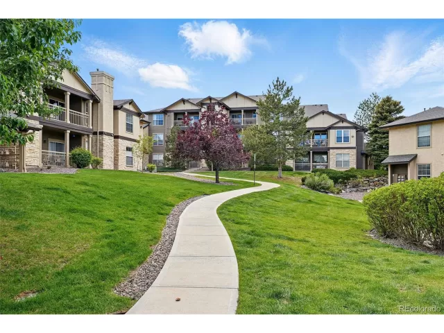 MLS: 3267678 Condo For Sale