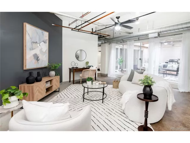 MLS: 3268171 Condo For Sale