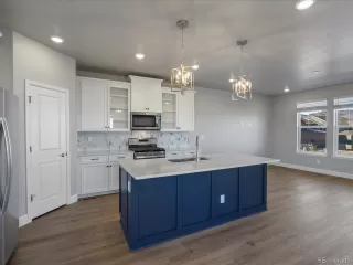 Photo #6: 3270307 Listing