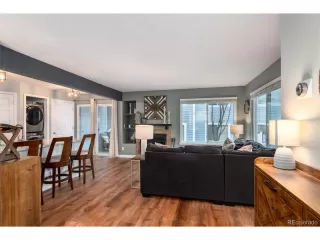 Photo #3: 3276875 Listing