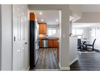 Photo #6: 3280508 Listing