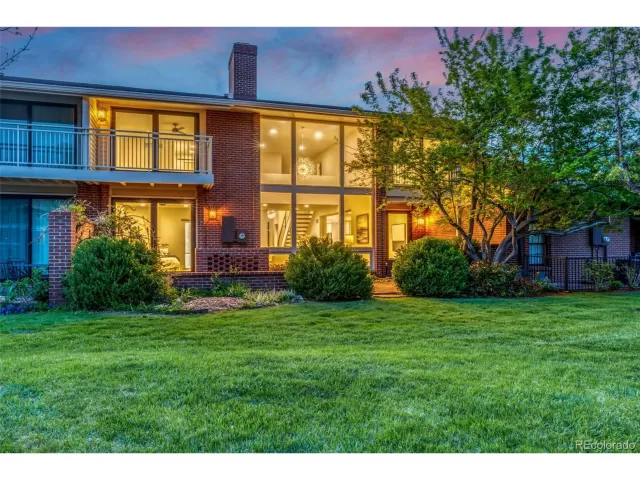 MLS: 3281177 Condo For Sale