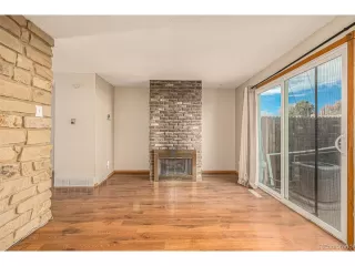 Photo #4: 3286741 Listing