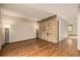 Photo #5: 3286741 Listing