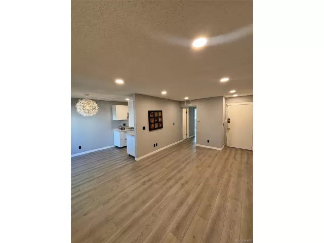 MLS: 3287486 Condo For Sale