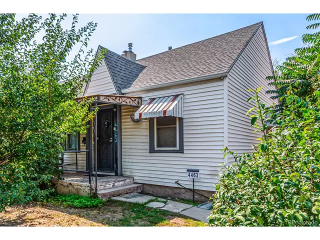 MLS: 3289213 Condo For Sale
