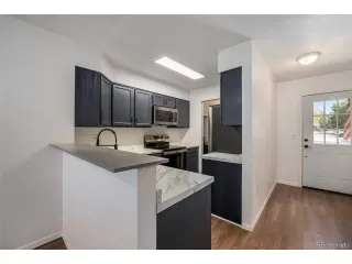 Photo #6: 3293658 Listing