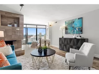 Photo #3: 3296818 Listing