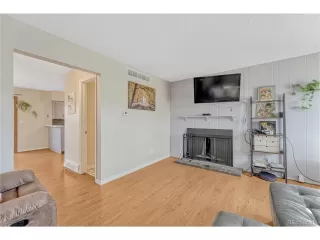 Photo #3: 3297037 Listing