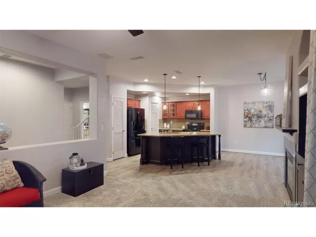 MLS: 3297660 Condo For Sale