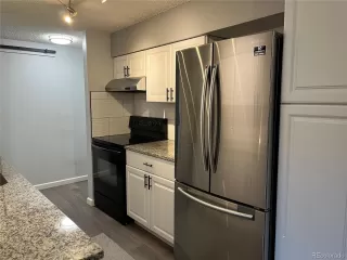 Photo #6: 3297986 Listing