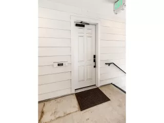 Photo #2: 3300091 Listing 