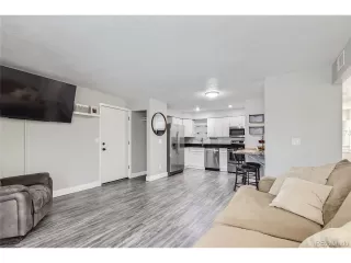 Photo #3: 3301065 Listing