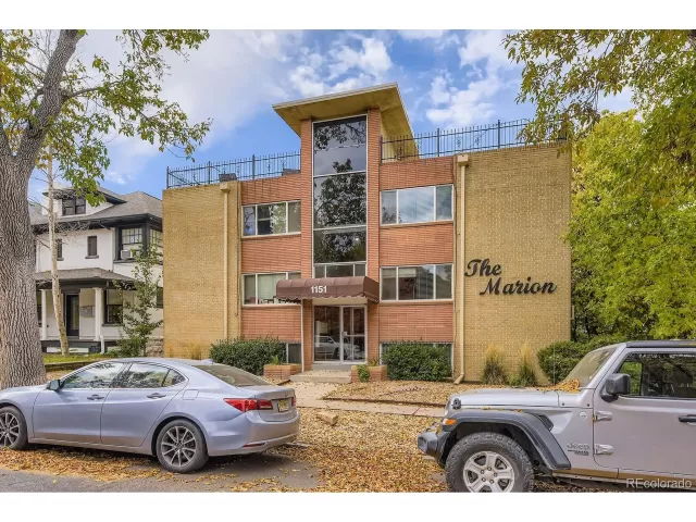 MLS: 3304670 Condo For Sale