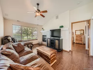 Photo #5: 3305882 Listing