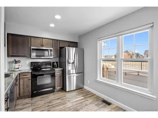 Photo #6: 3307124 Listing