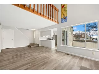 Photo #6: 3307509 Listing