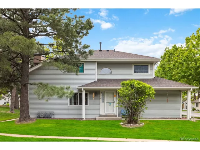 MLS: 3308148 Condo For Sale