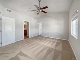 Photo #4: 3309056 Listing