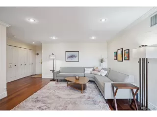 Photo #2: 3310042 Listing 