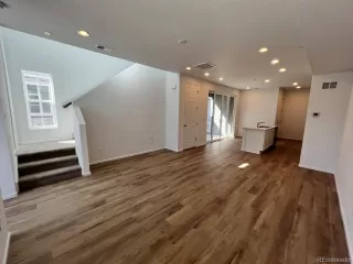 Photo #2: 3312218 Listing