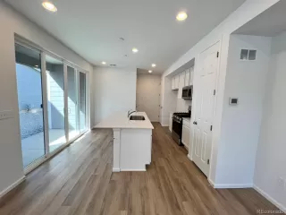 Photo #3: 3312218 Listing