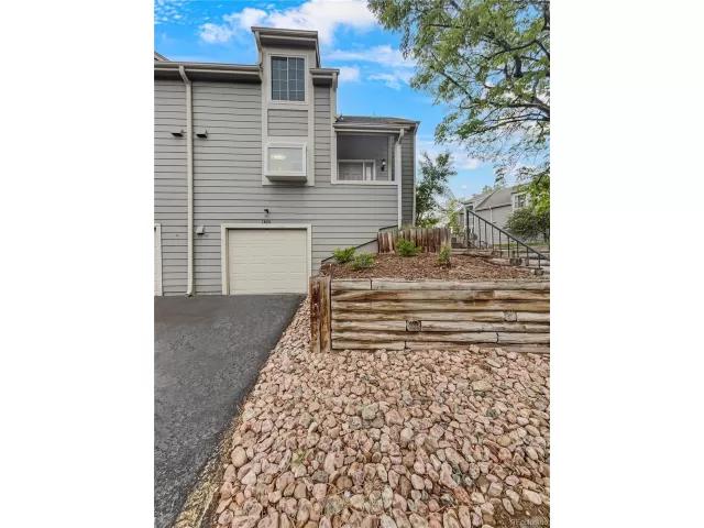 MLS: 3312560 Condo For Sale