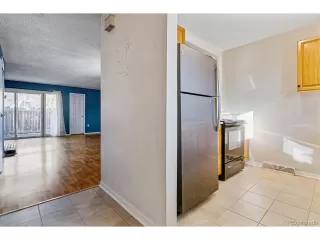 Photo #5: 3313007 Listing