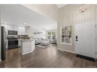 Photo #3: 3318927 Listing