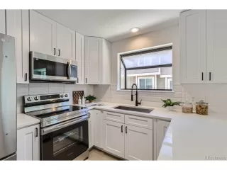 Photo #5: 3319933 Listing 