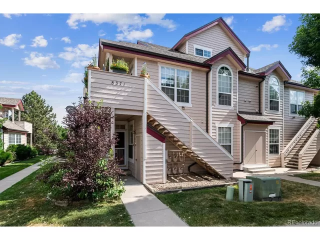 MLS: 3320301 Condo For Sale