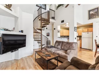 Photo #4: 3320301 Listing 