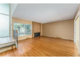 Photo #6: 3320914 Listing