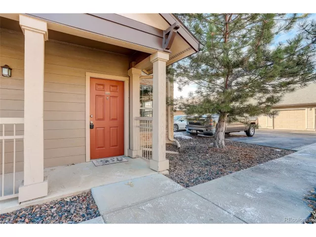 MLS: 3322643 Condo For Sale