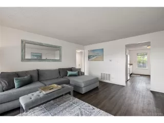 Photo #3: 3322797 Listing