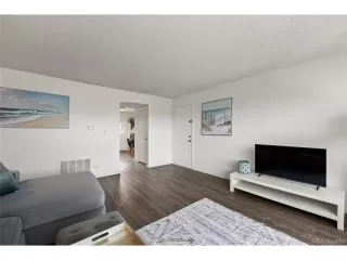 Photo #4: 3322797 Listing