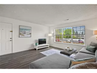 Photo #6: 3322797 Listing