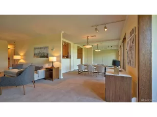 Photo #4: 3324143 Listing