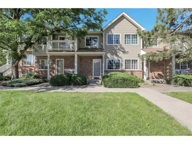 MLS: 3327743 Condo For Sale