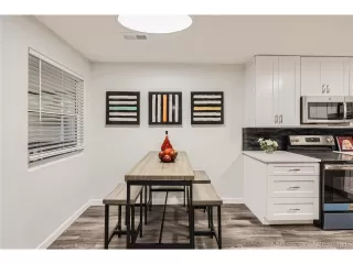 Photo #6: 3331791 Listing