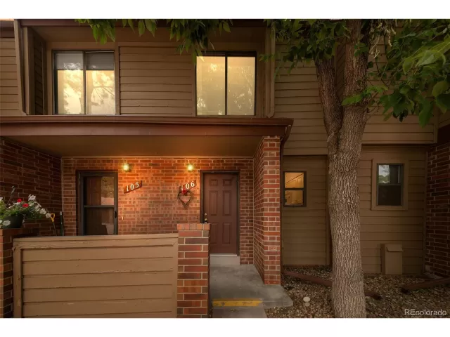 MLS: 3331883 Condo For Sale