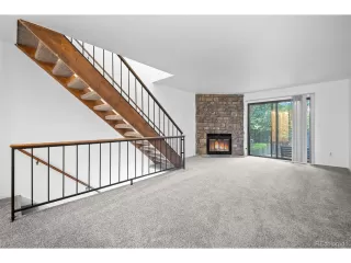 Photo #6: 3331883 Listing